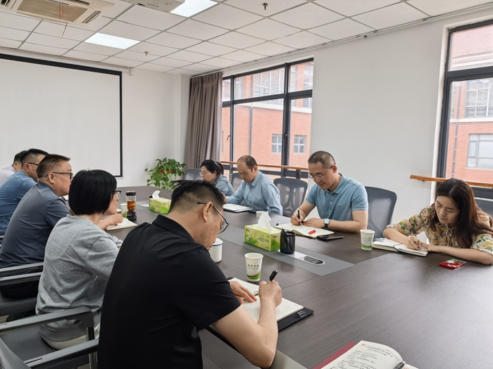 稅企聯(lián)動(dòng)促發(fā)展 精準(zhǔn)服務(wù)助三農(nóng) —淮南市第二稅務(wù)分局赴淮糧集團(tuán)開展夏糧收購稅務(wù)專項(xiàng)調(diào)研